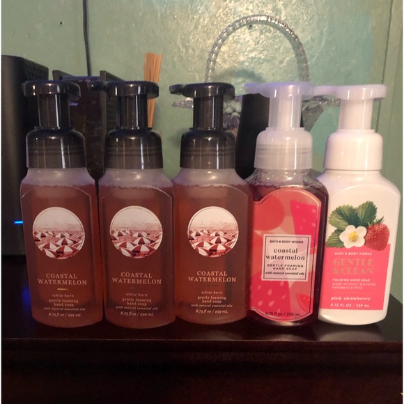 Bath & Body Works Other - NWT 5 Pc Bath & Body Works + White Barn Hand Soap